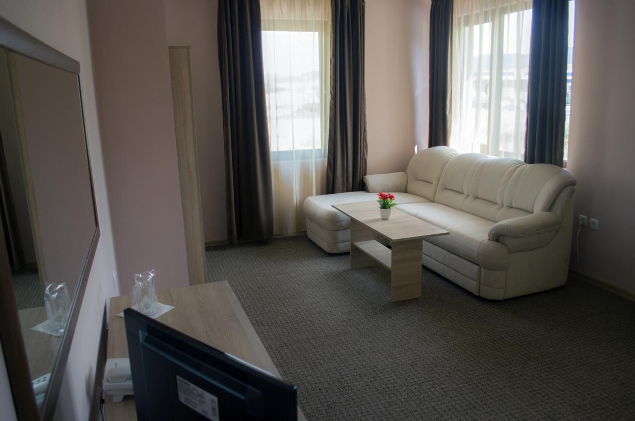 Maribel Spa Hotel Koprilova Екстериор снимка